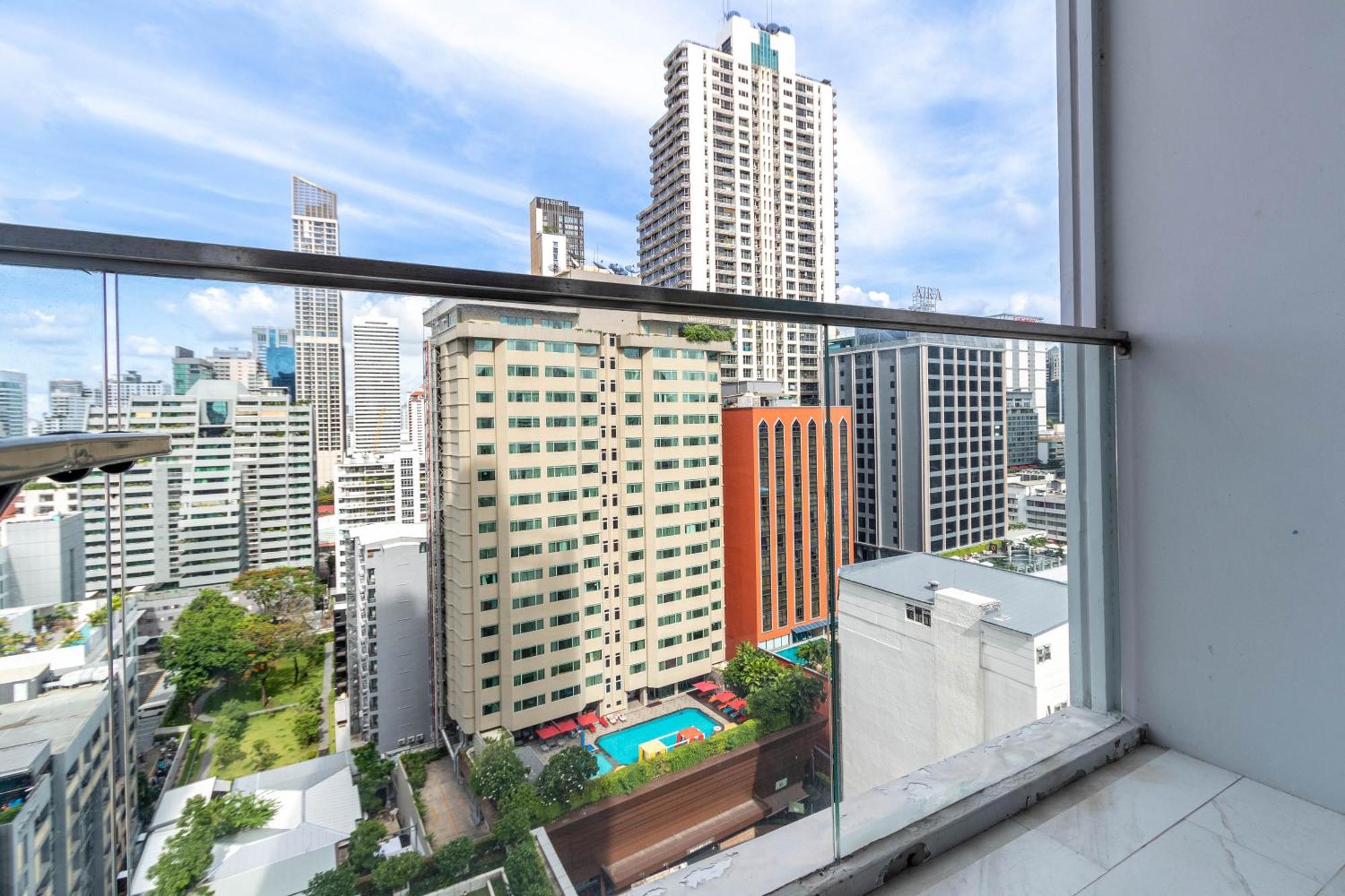 Hyde Sukhumvit 11 Branded Suites Bangkok Dış mekan fotoğraf