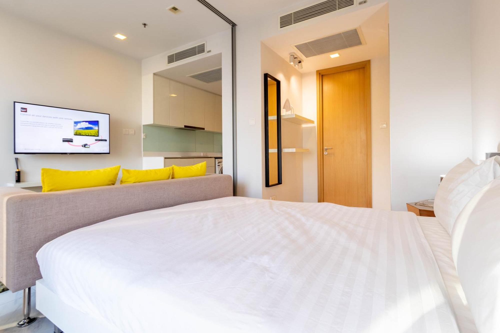 Hyde Sukhumvit 11 Branded Suites Bangkok Dış mekan fotoğraf